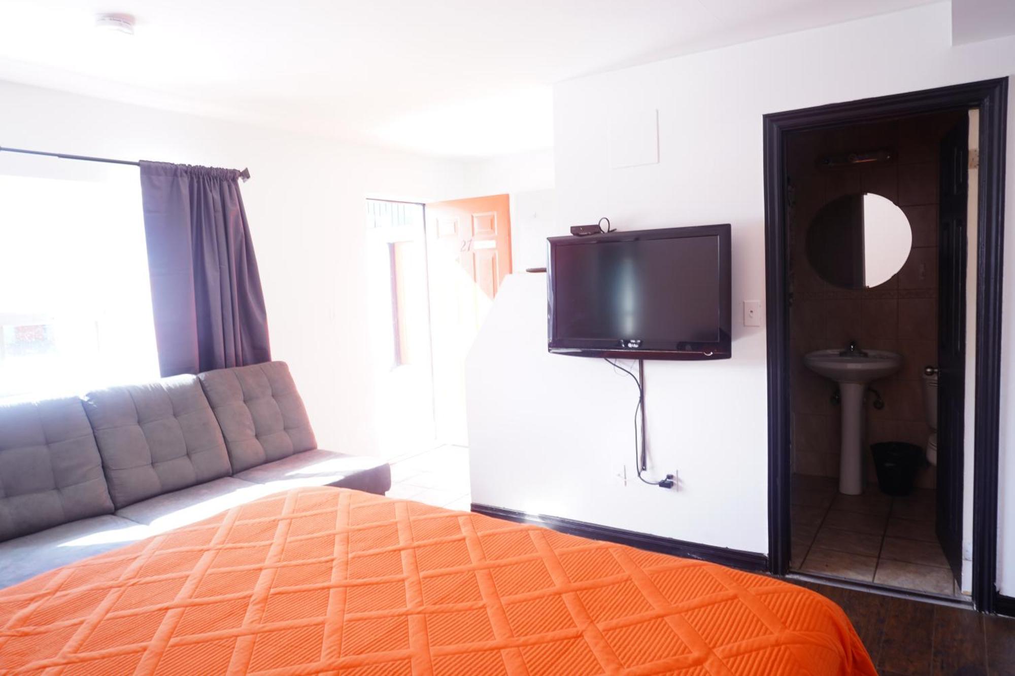 Motel Crestwood *